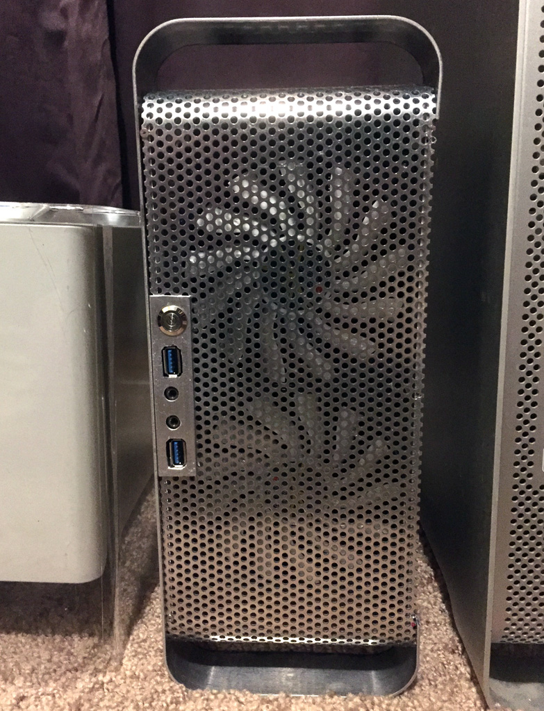 00-MacPro_Jr.jpg