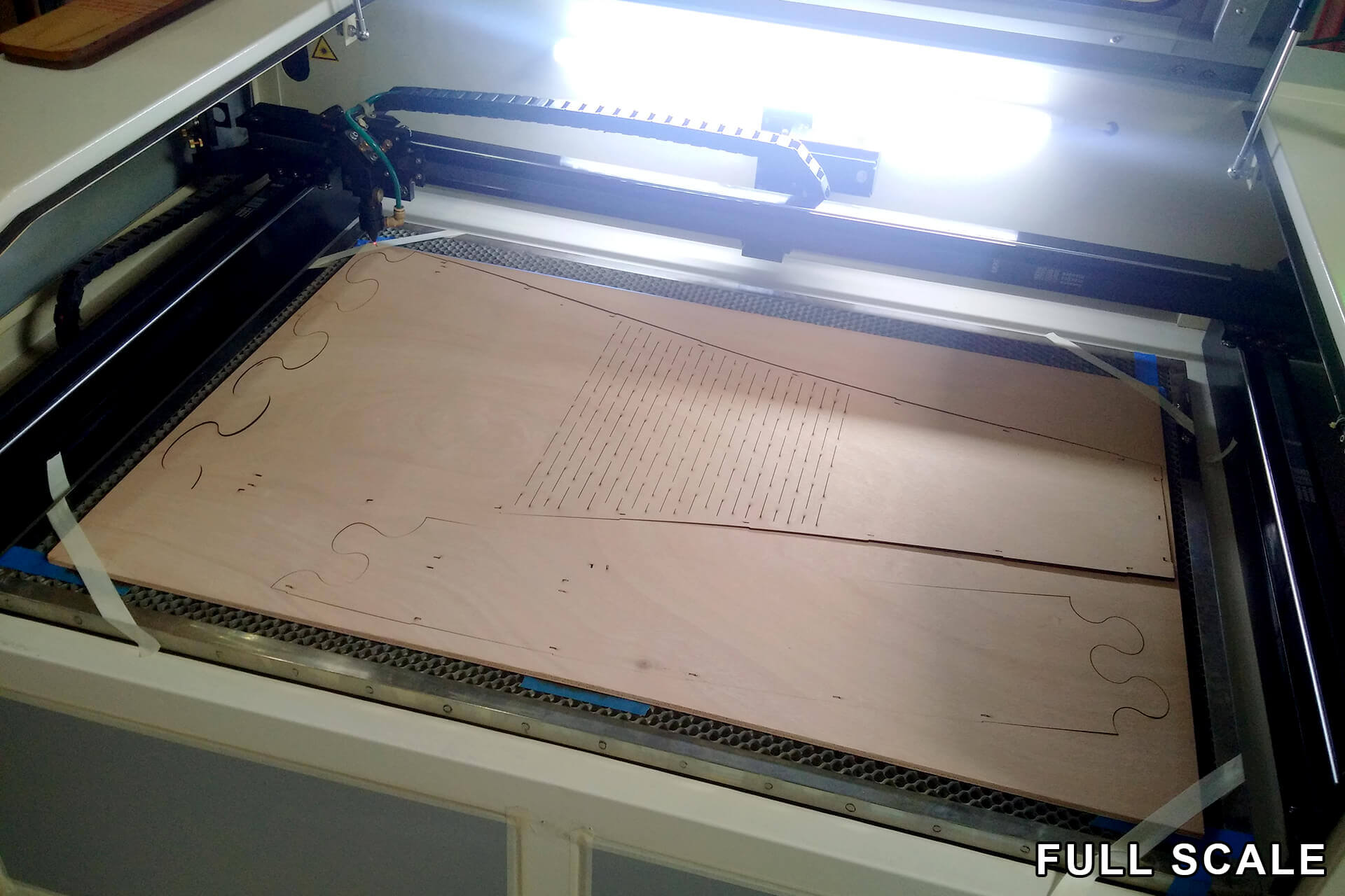 008-mini-boat-laser-cutting.jpg