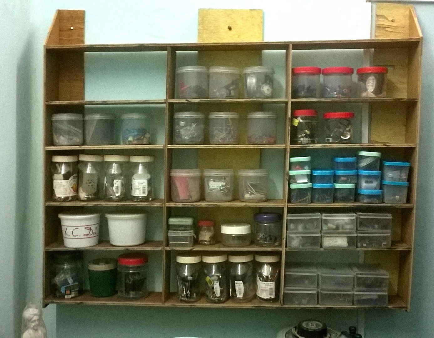 008_shelf.jpg