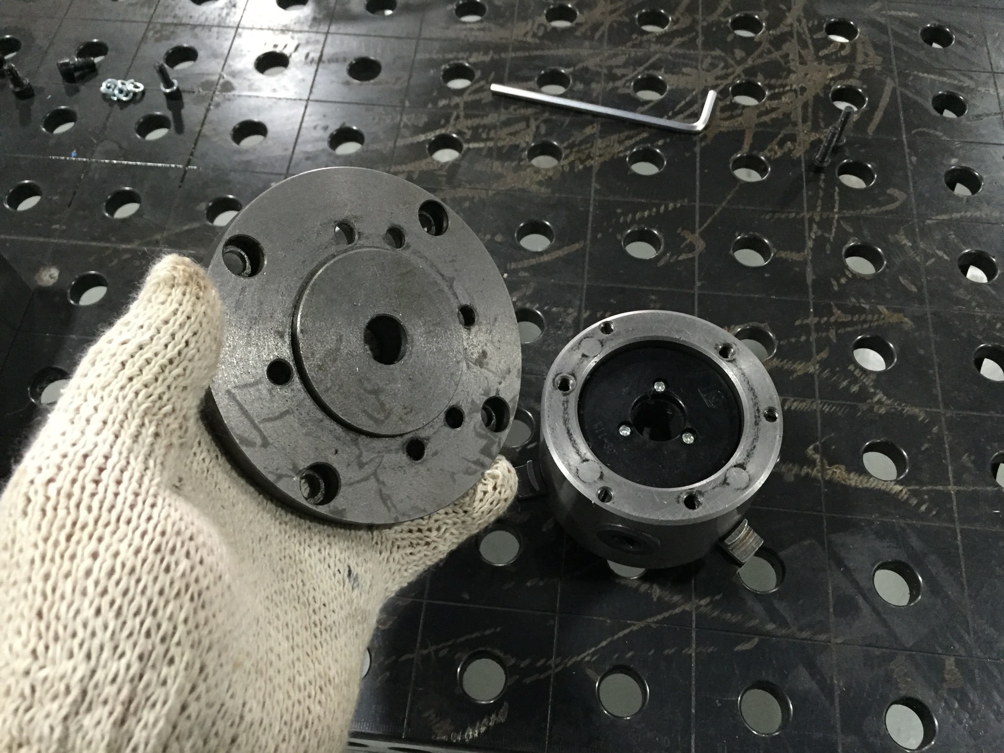 01-02 Bolt plate to chuck.JPG