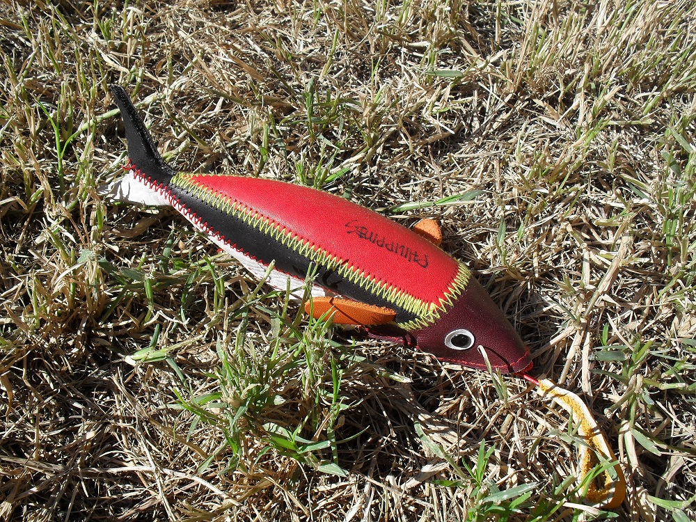 03 Thin Fish Vallet 1.JPG
