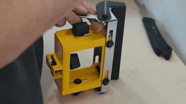 04 nonem stop 1 optim.gif