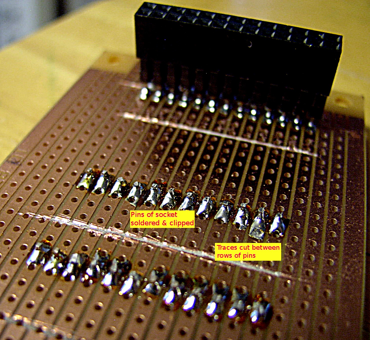 04.socket-soldered.cut.jpg
