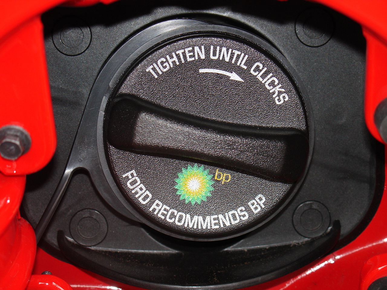 06 Stang Gas Cap 002.jpg