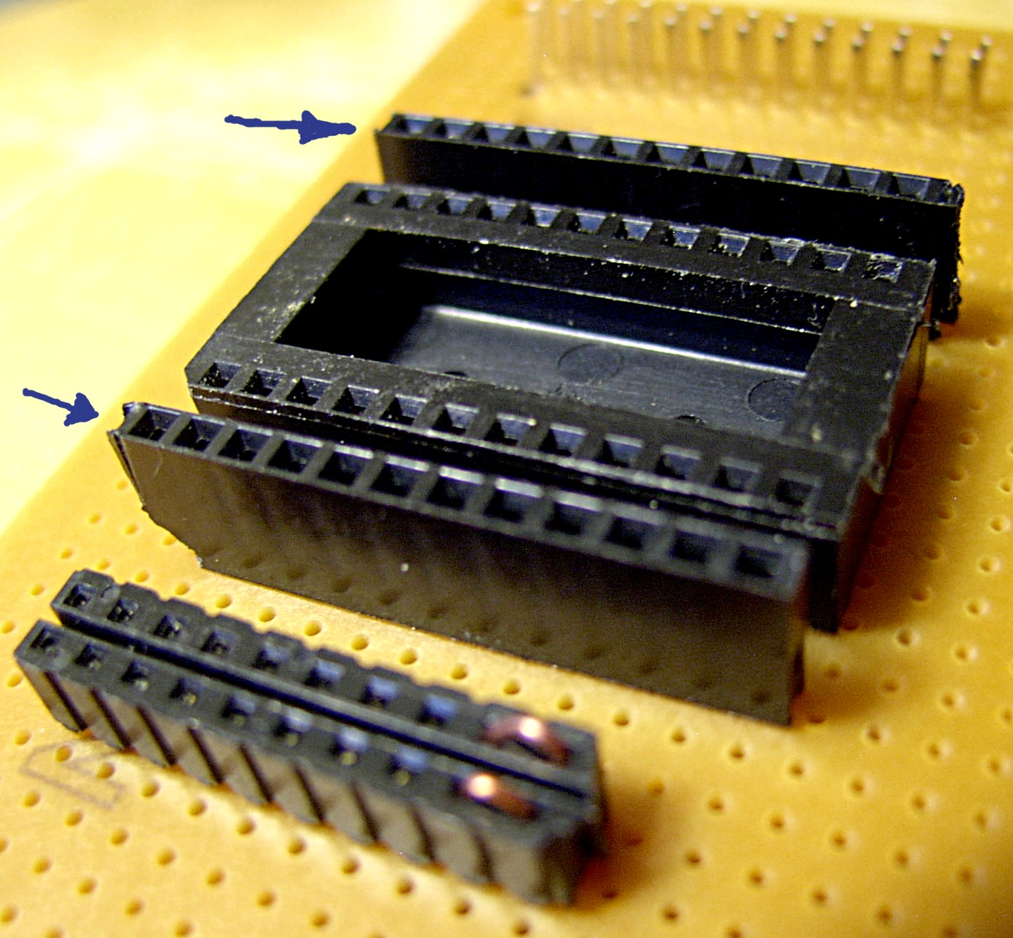 06.socket.top.jpg