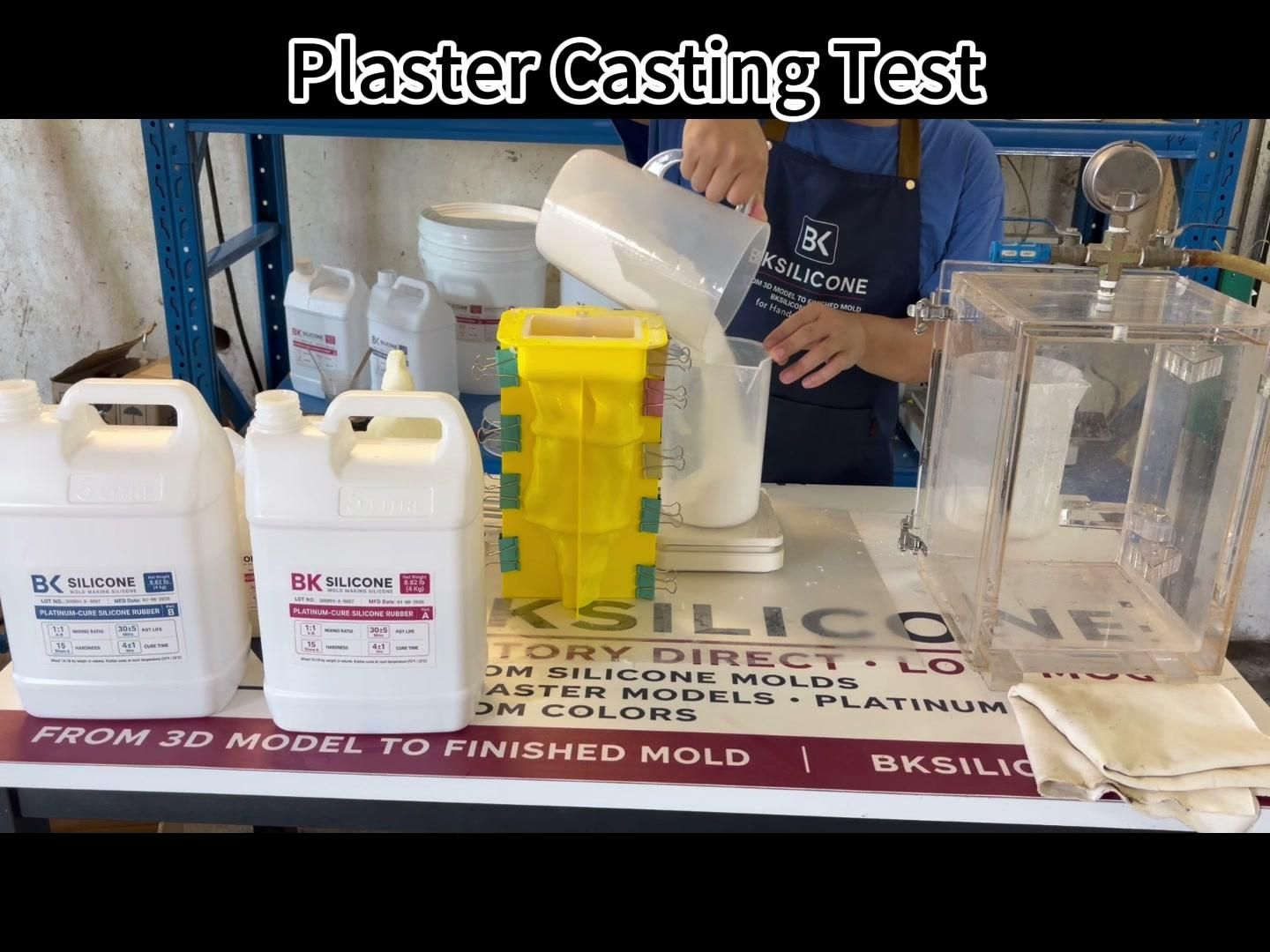 09-plaster-pour.jpg