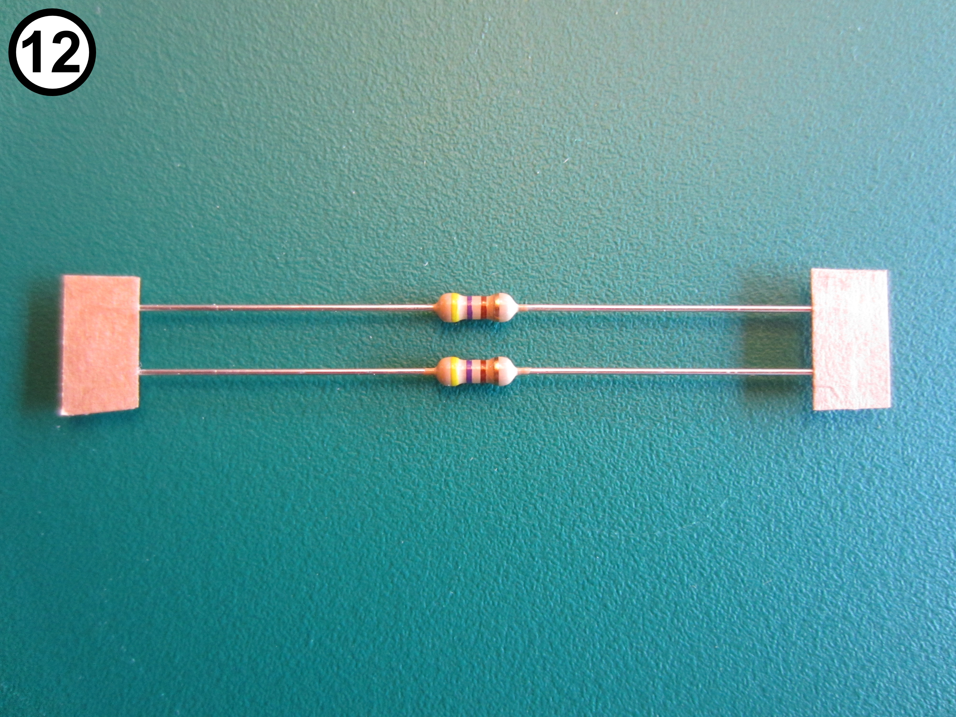 1 - 12 - Resistors 470 Ohm.JPG