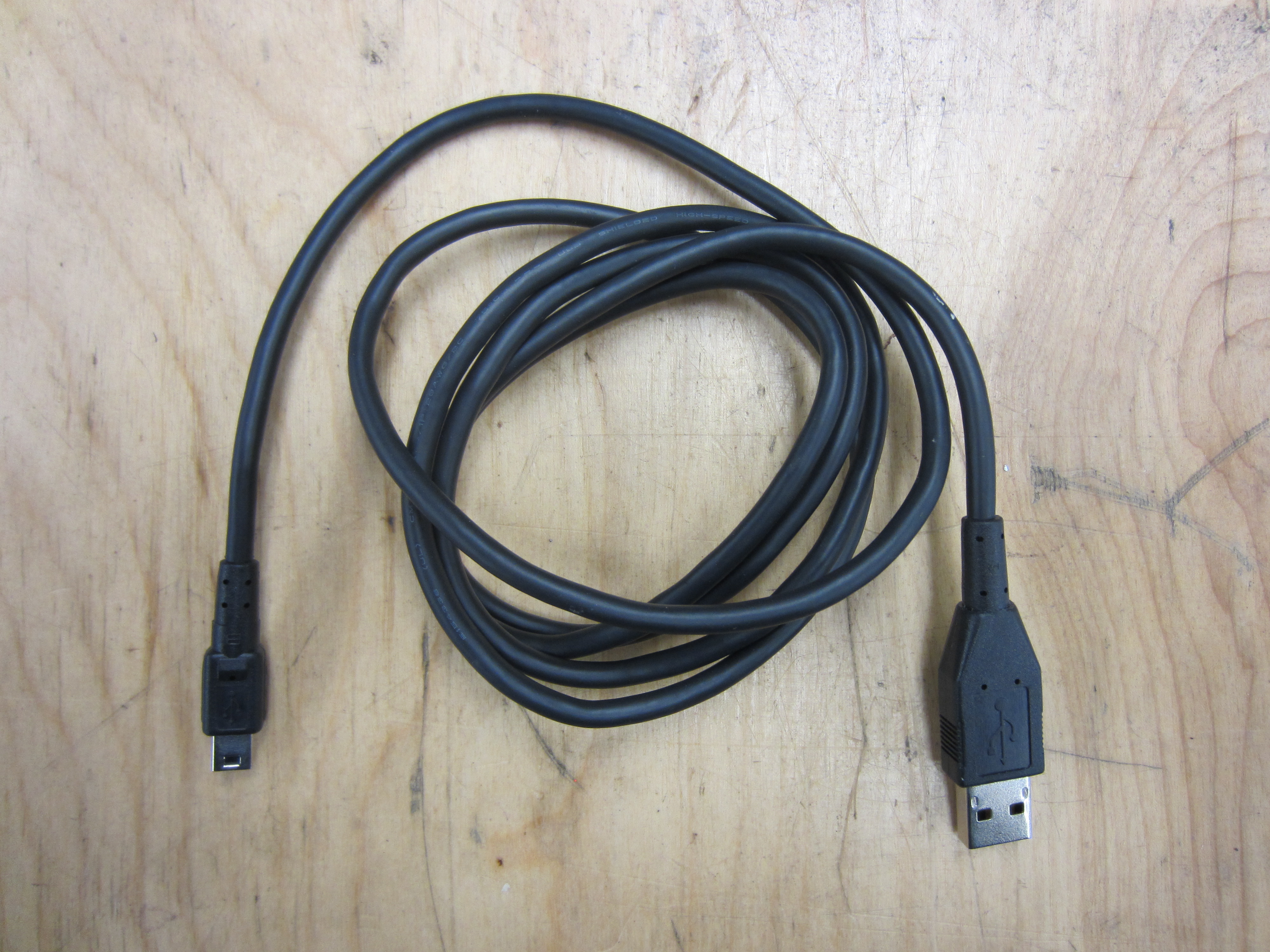 1 - 2 - USB Cable.JPG