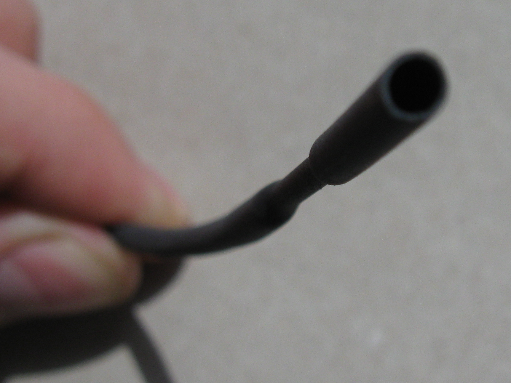 1 Heat shrink tube (5 mm approx).JPG