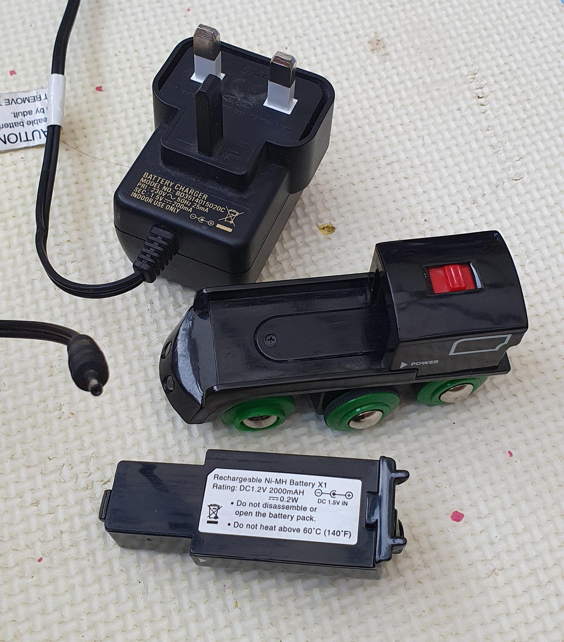 1.3 Set with Charger 1.5V-200mA.jpg