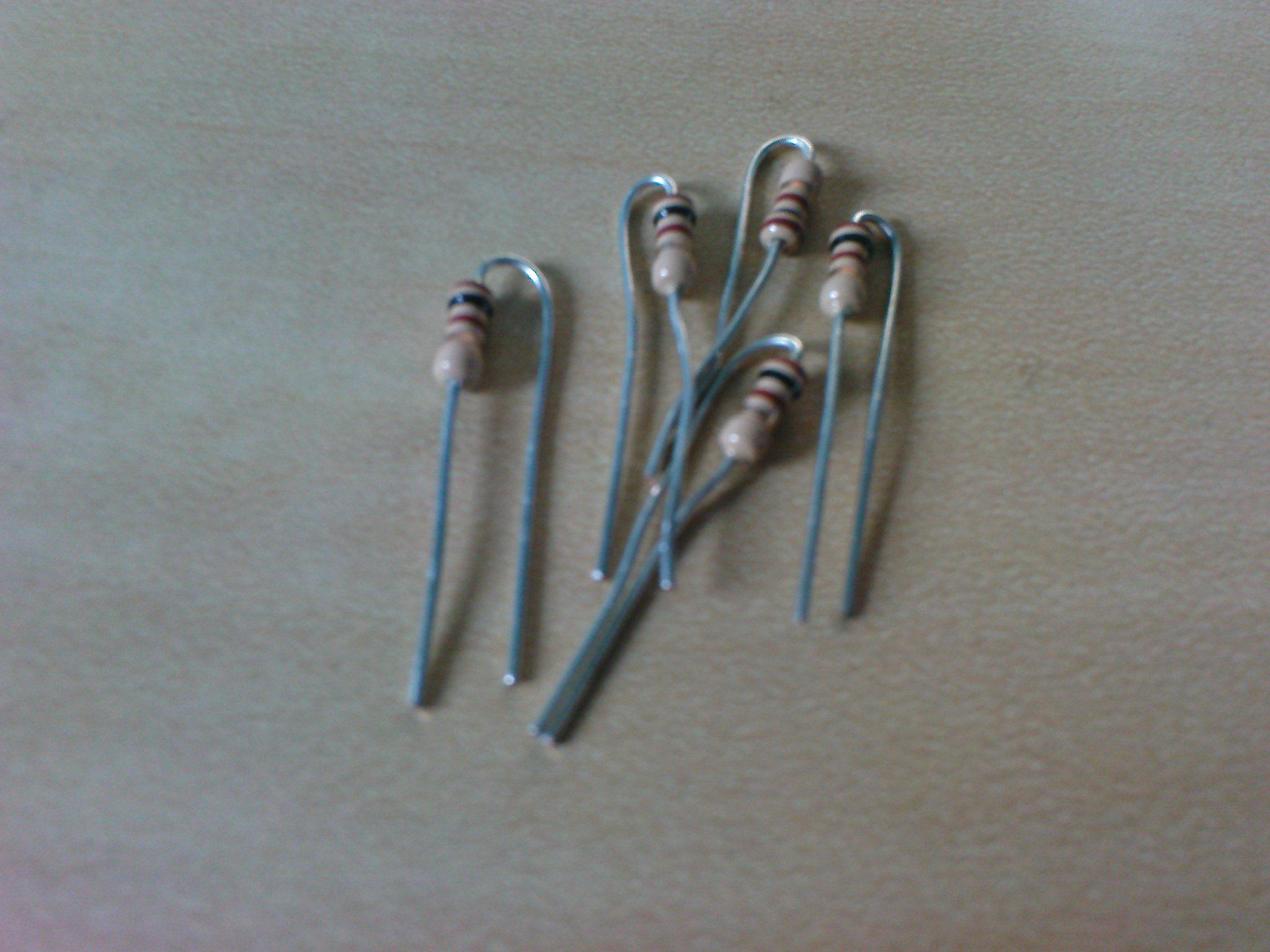 100ohmsresistors.jpg