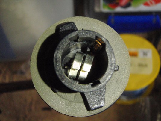 14 - 2 filament bulb connector.JPG