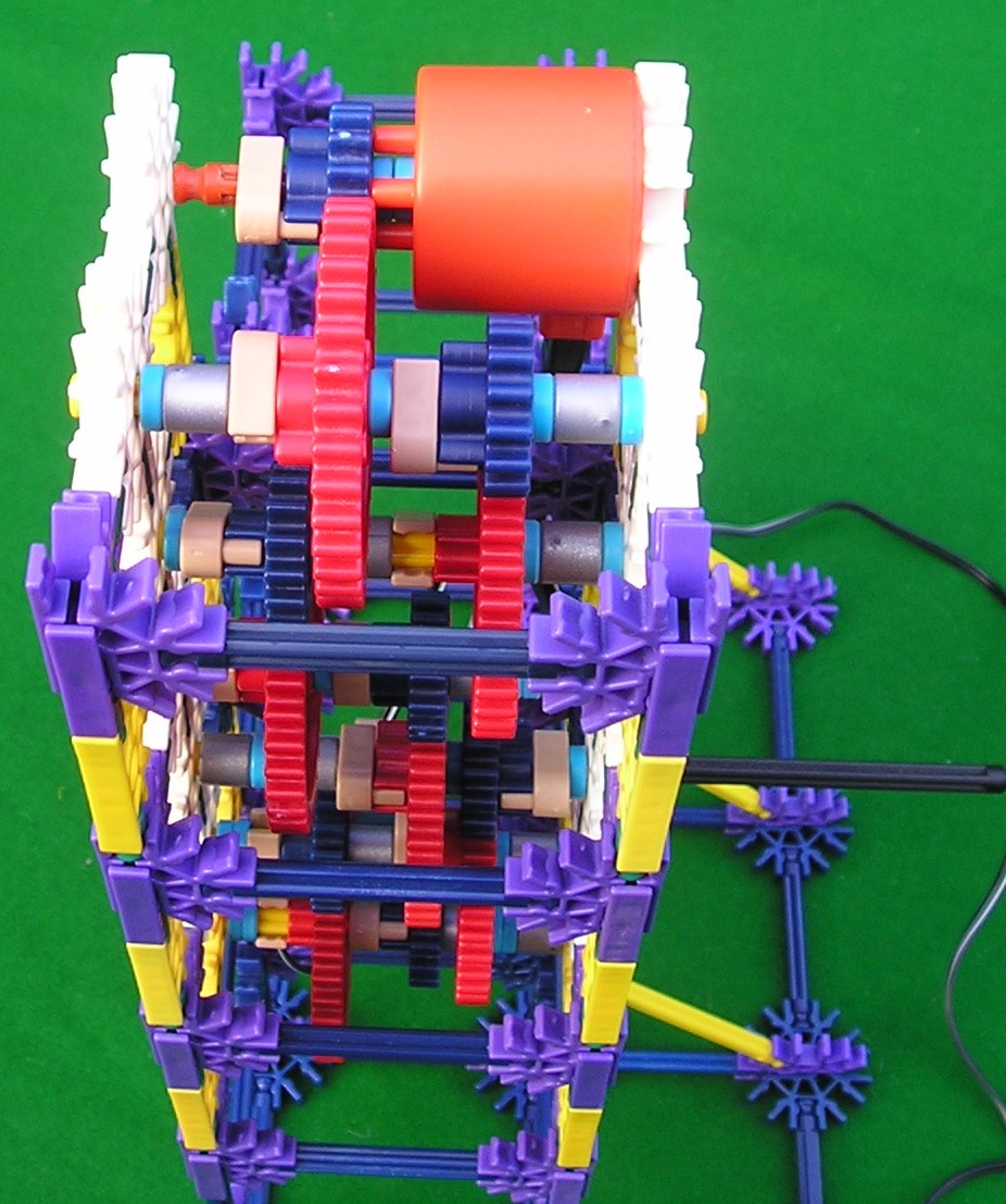 19 The Solar Motor In Place (LHS View).JPG