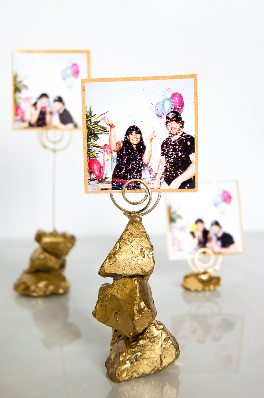 1golden+nugget+photo+holder+via+www.acharmingproject.jpg