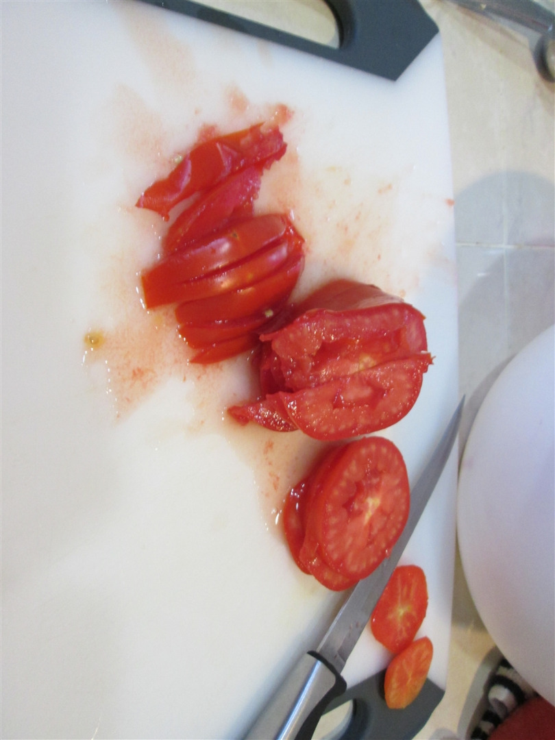 2 Cut Tomatos (1).jpg