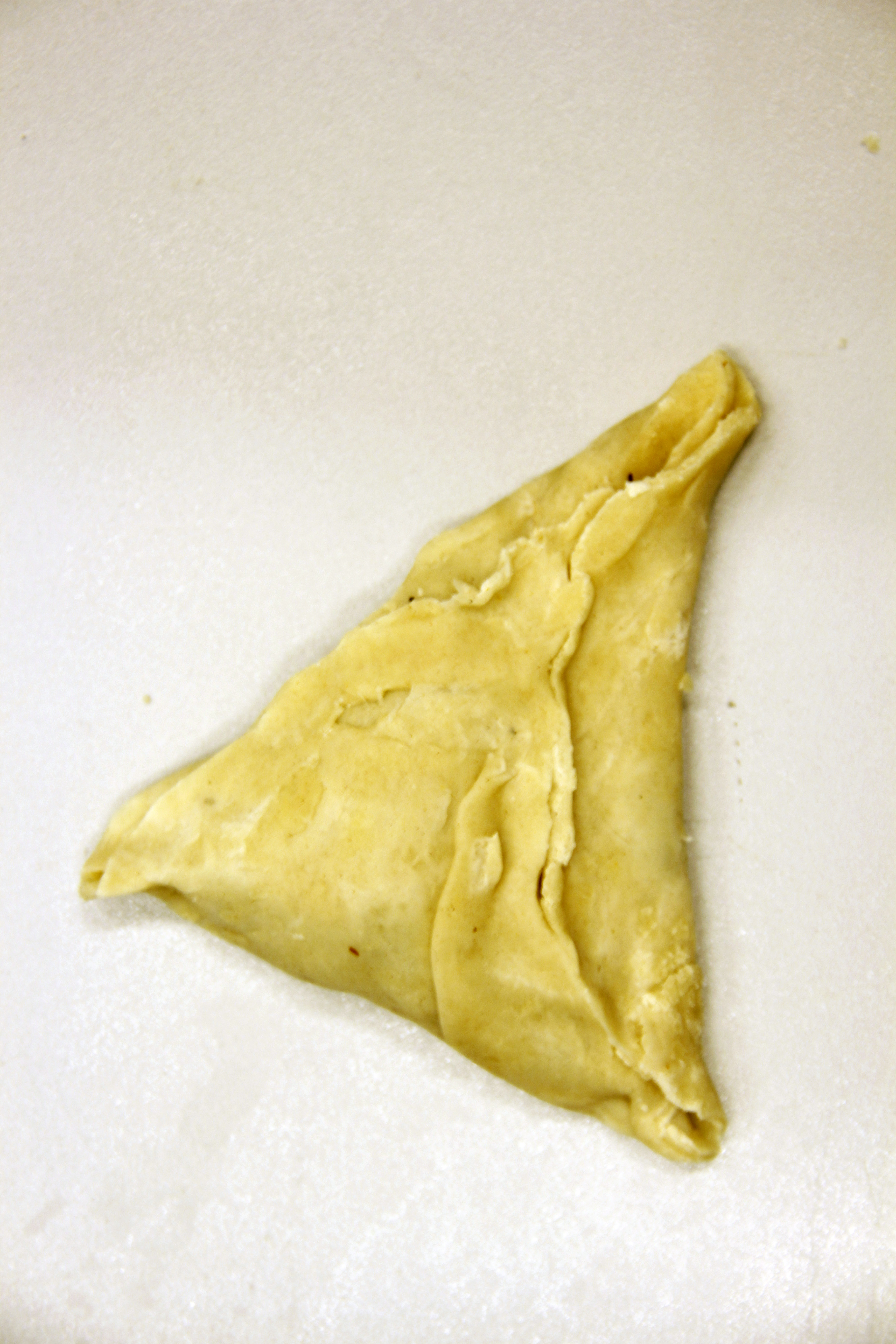 2014-05-11 Chapter 10 - Nettle and spice Samosas (8).JPG