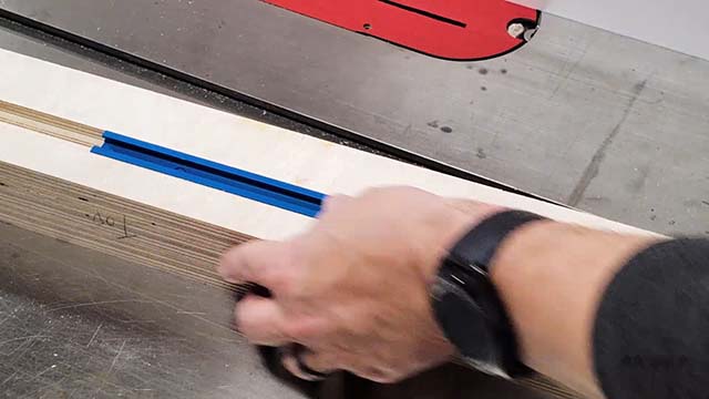 2019-04-02 Table Saw Sled.00_04_01_38.Still027.jpg