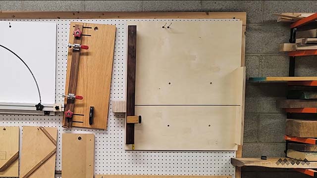 2019-04-02 Table Saw Sled.00_07_31_54.Still048.jpg