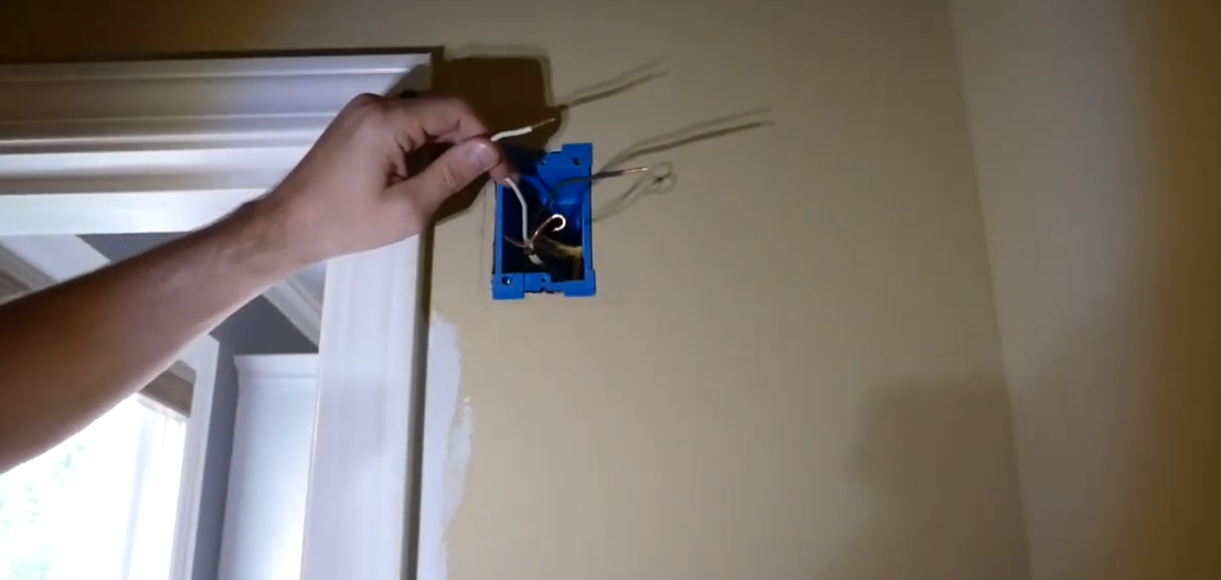2019-10-08 08_22_50-(4) Light to Switched Outlet Conversion - YouTube.png