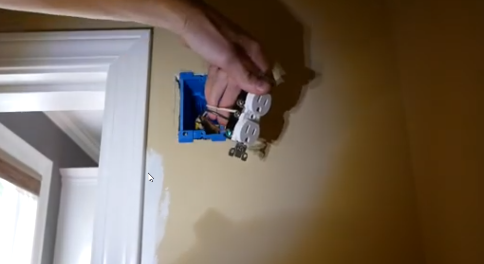 2019-10-08 08_23_46-(4) Light to Switched Outlet Conversion - YouTube.png