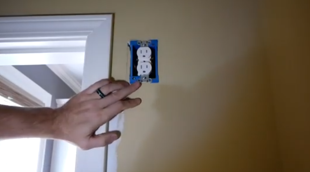 2019-10-08 08_24_07-(4) Light to Switched Outlet Conversion - YouTube.png