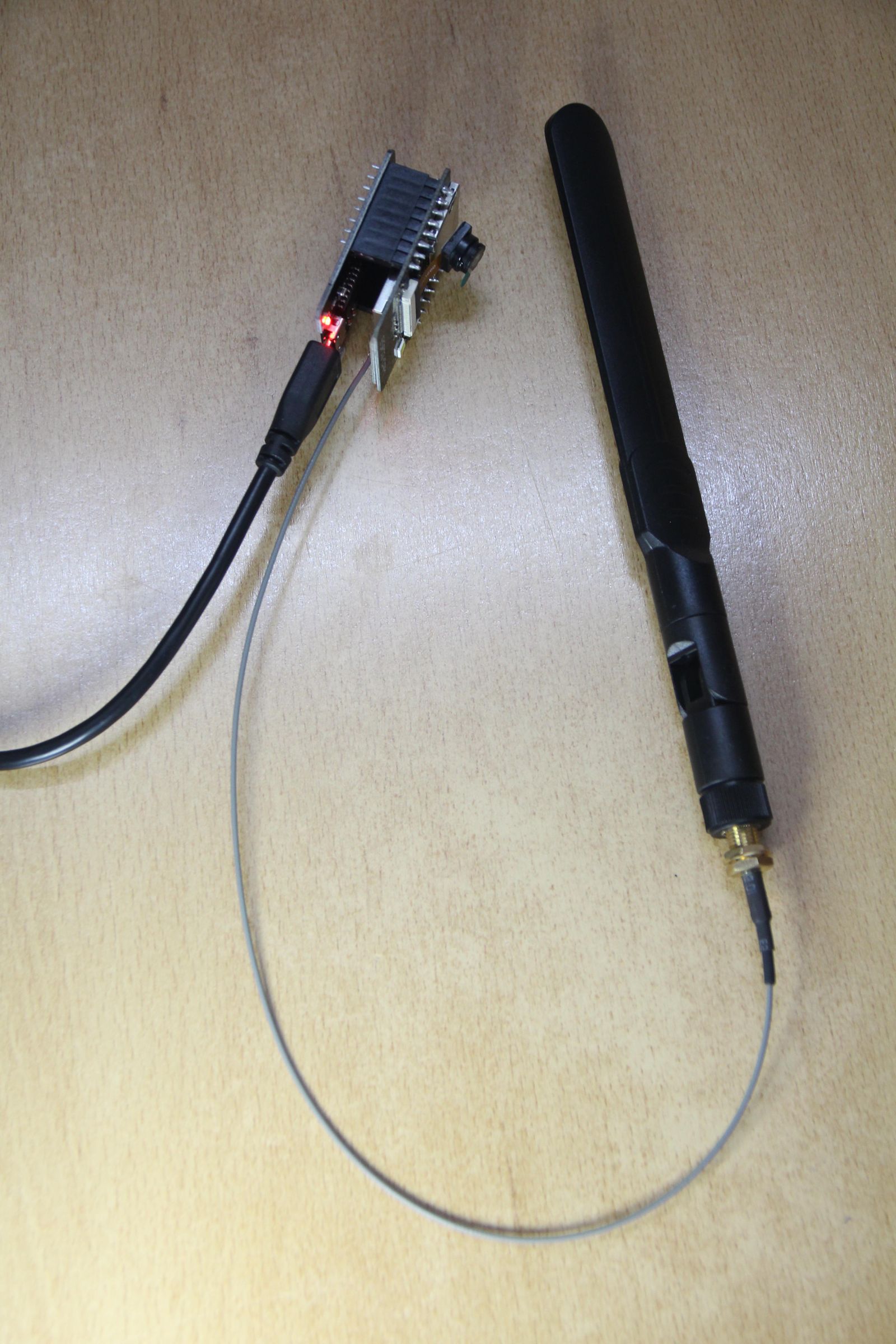 20260701_ESM32_CAM_Arduino_angeschlossen.JPG
