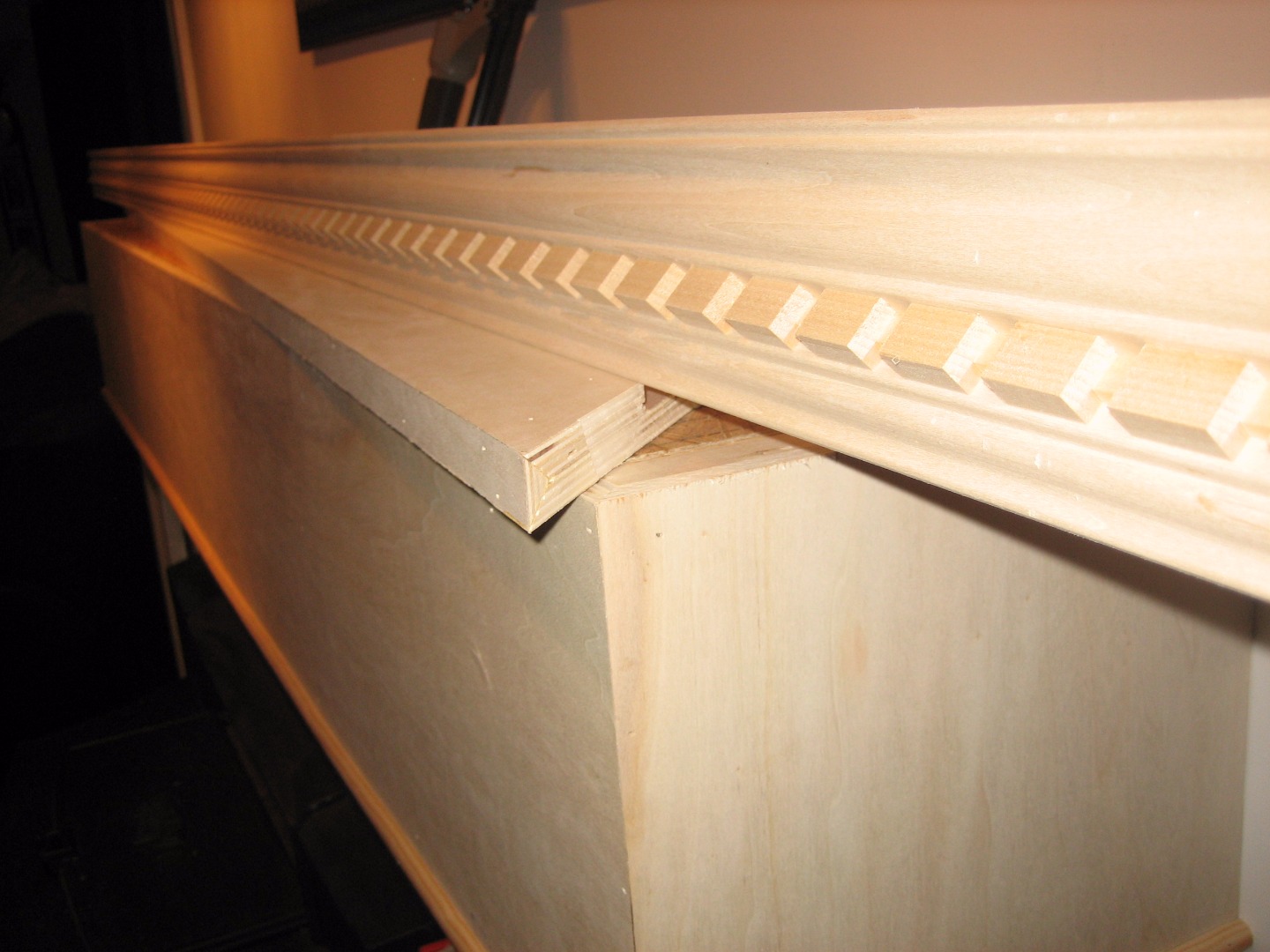 26 Crown Moulding.jpg