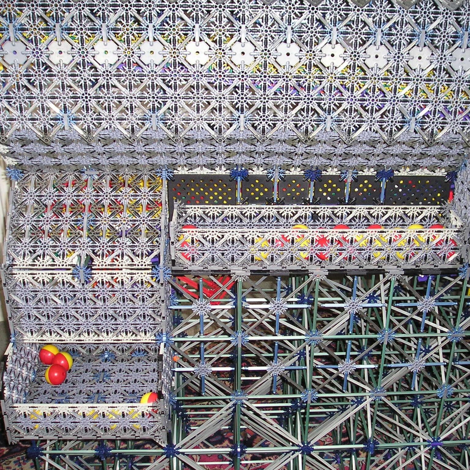 3 Pay-out Tray and Player's Tray.JPG