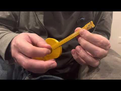 3D printed mini Uke demo