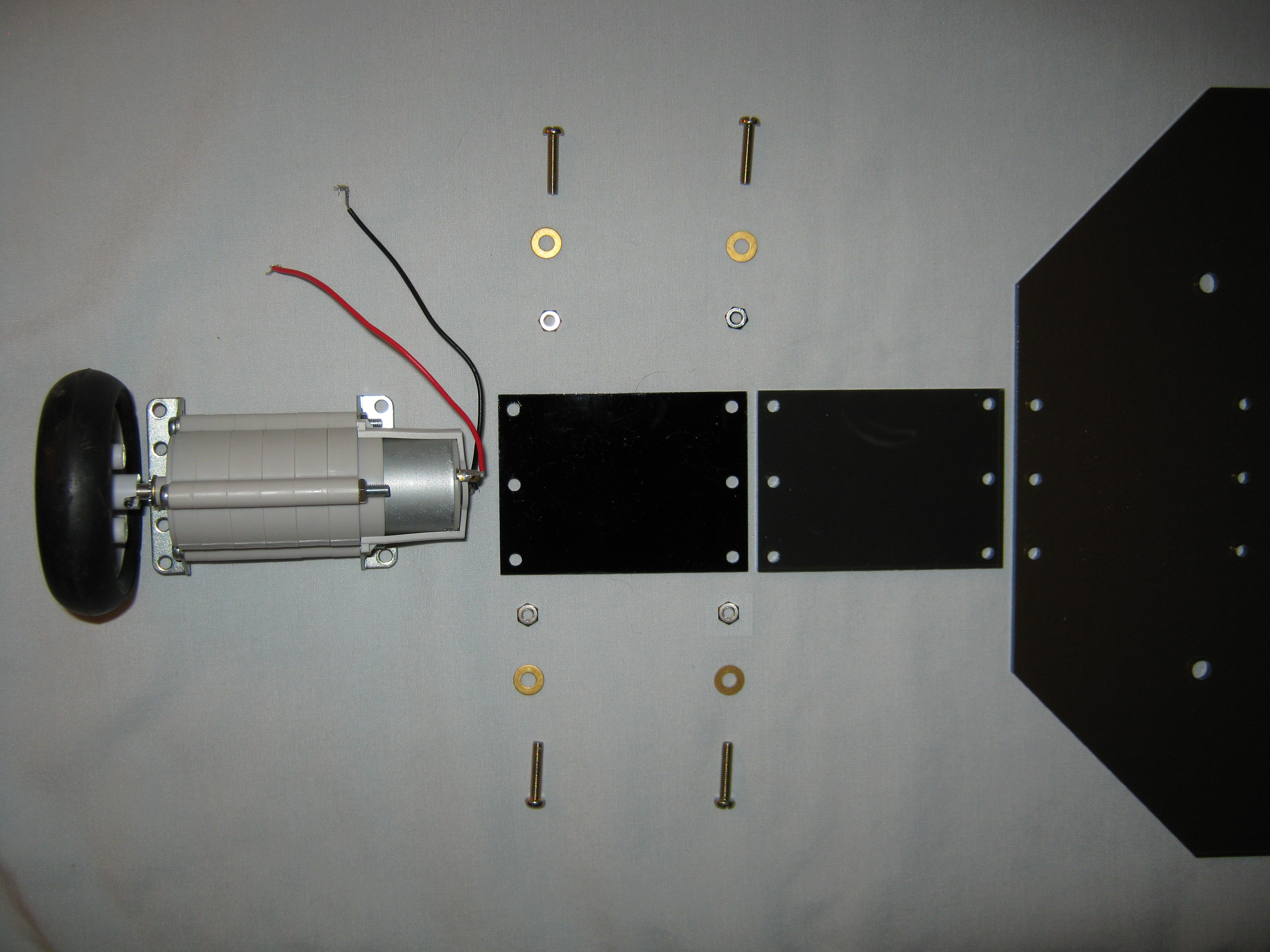 4 - 1 - Motor Parts Layout.JPG