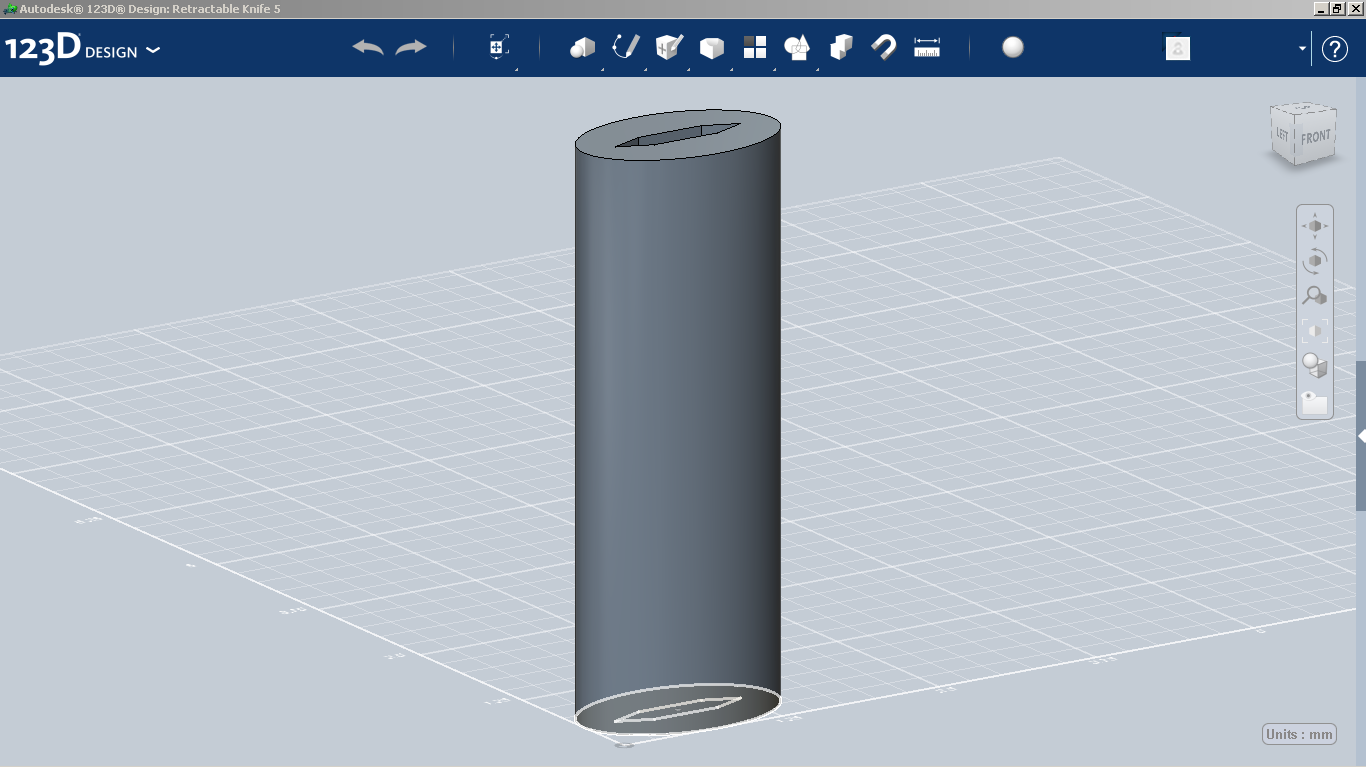 4 Extruding the handle.png
