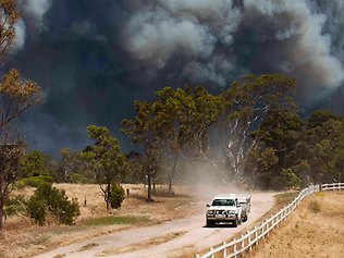 512213-bush-fire-near-port-lincoln.jpg