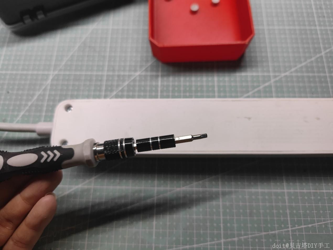 532c9f6c-a1e4-445a-b2d8-62922a519c17.jpg