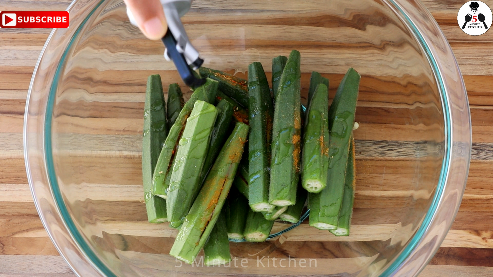 5_Sprinkle oil_5_Minute_Kitchen_Okra_Fries.png