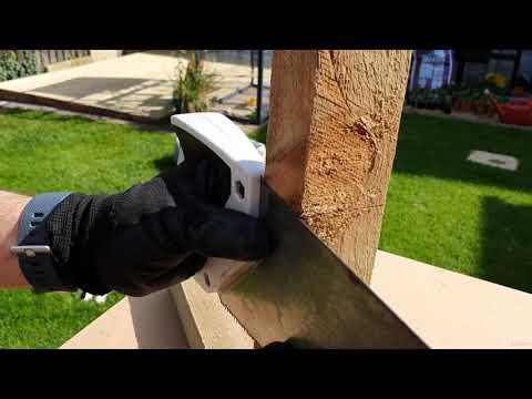 6 Make Your Own Bird table - Step 3: Join the feet to the post