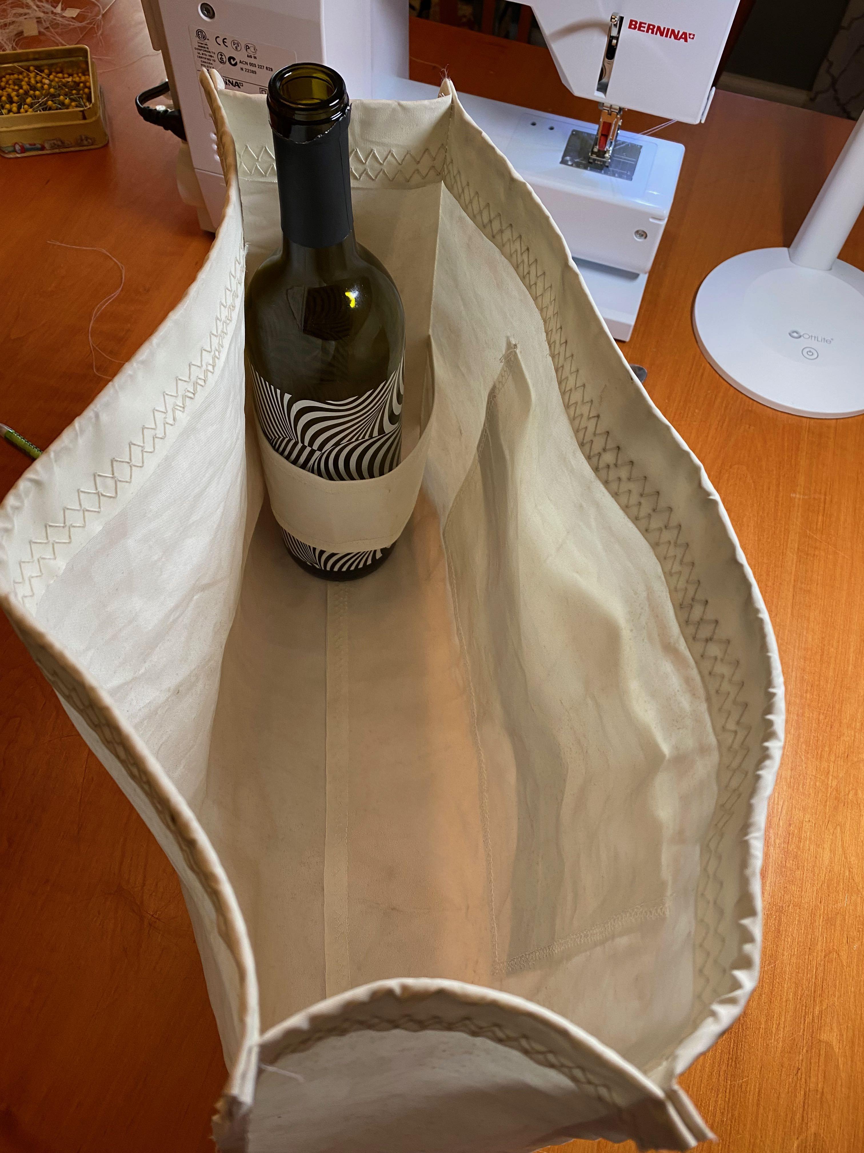 6 join sides 6  wine tote picnic bag sailcloth diy tutorial how to sharon warren glass.jpeg