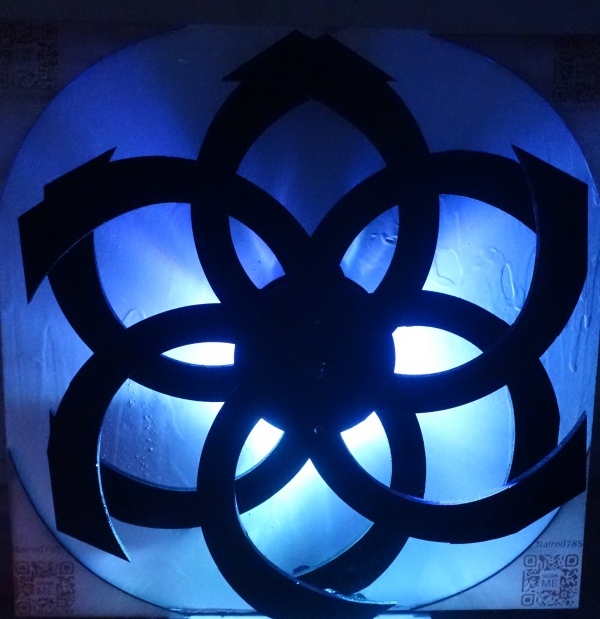 600px-Sculpture_Kin&eacute;tique_&agrave;_effet_Moir&eacute;_DSC06897.jpg