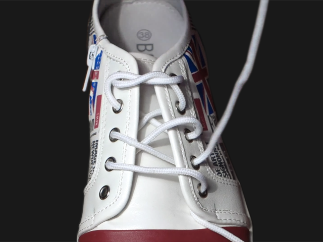 6_Ukrainian_Lacing_Step4a.png