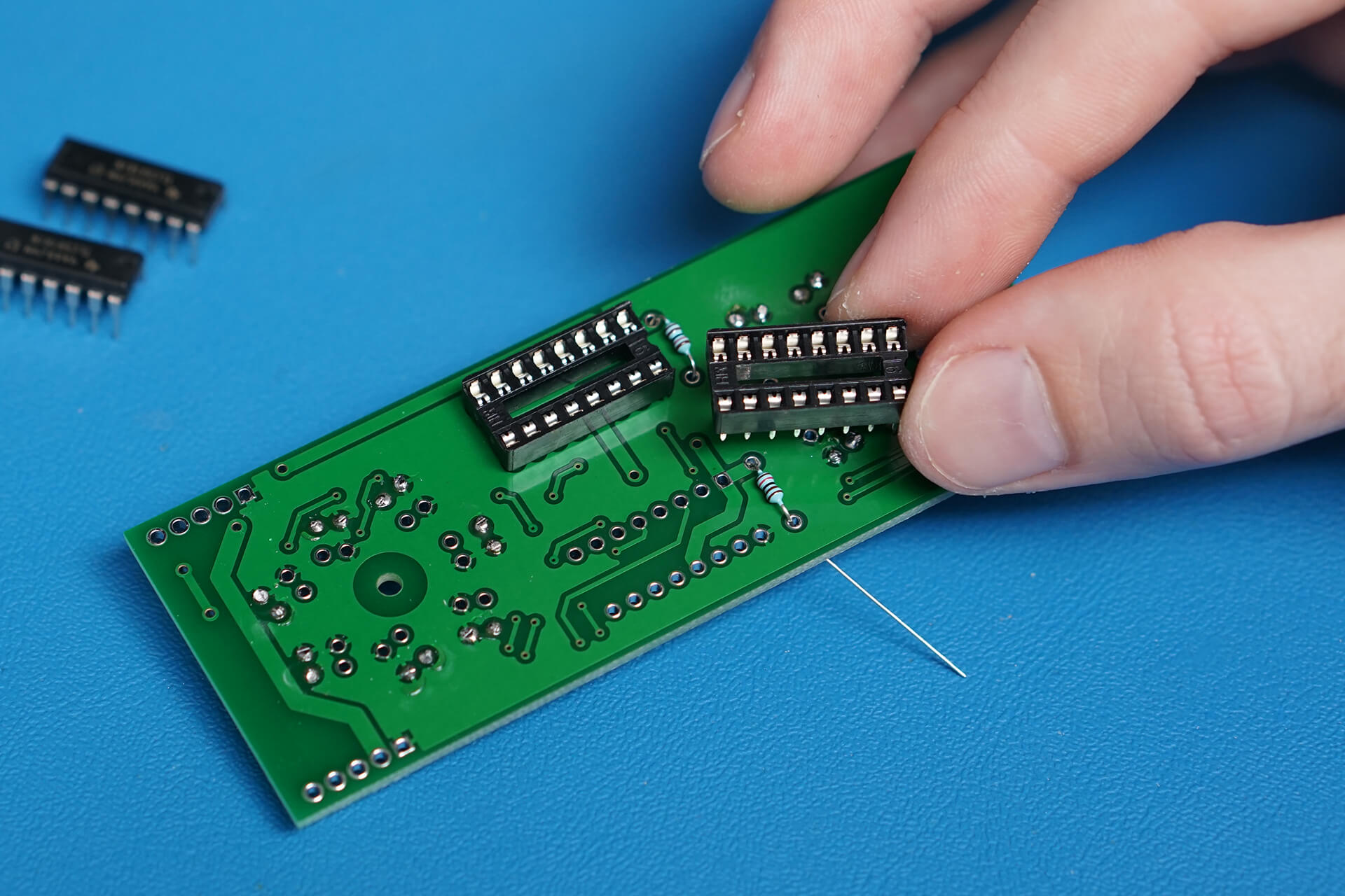 7-segment_electronics_06-assembly.jpg