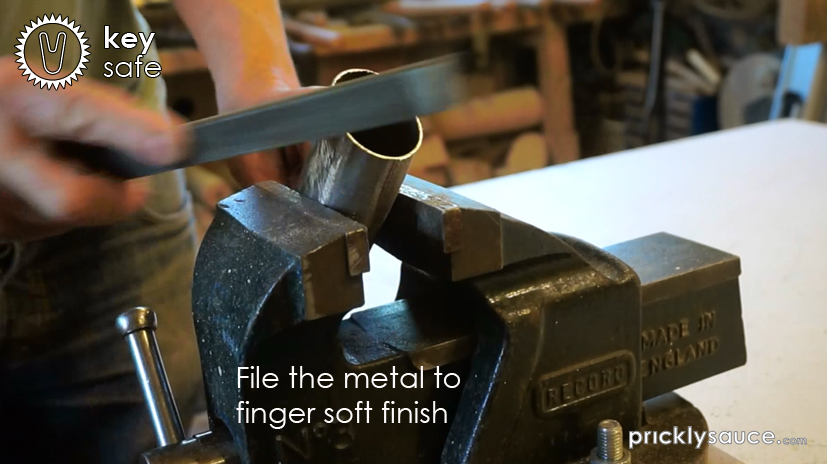 9 Key safe - Instructables.jpg