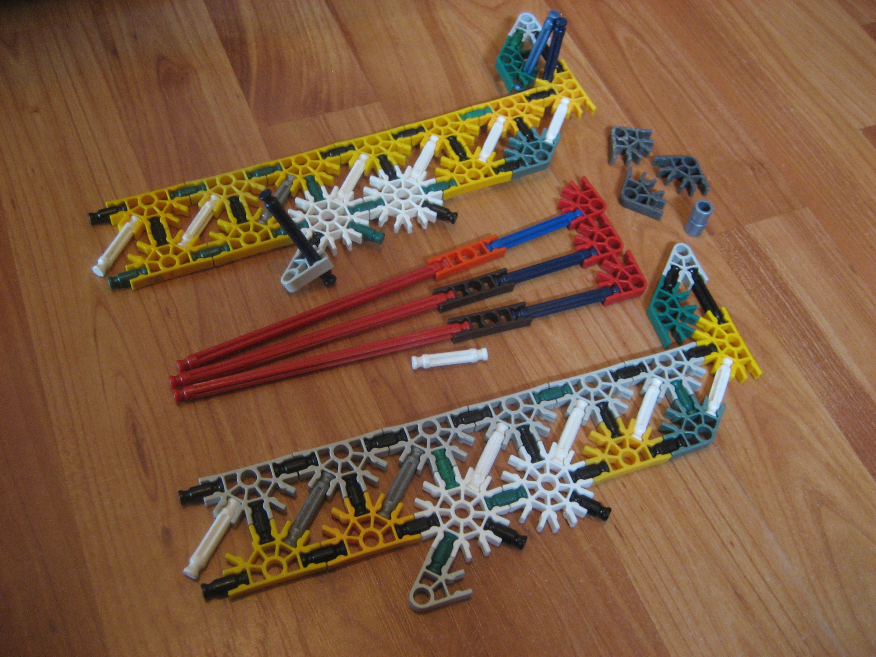 AA-12 (knex 4) 001.jpg