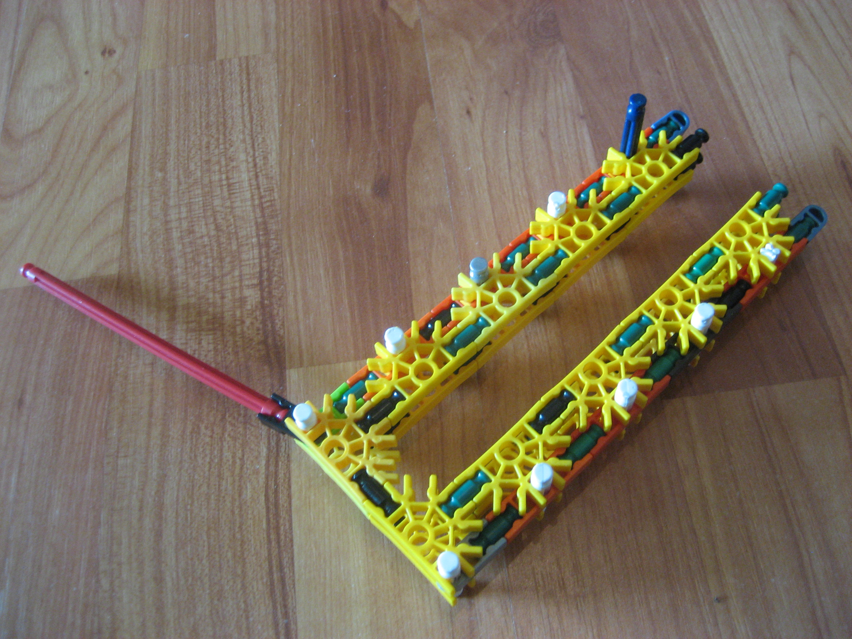 AA-12 (knex 5) 002.jpg