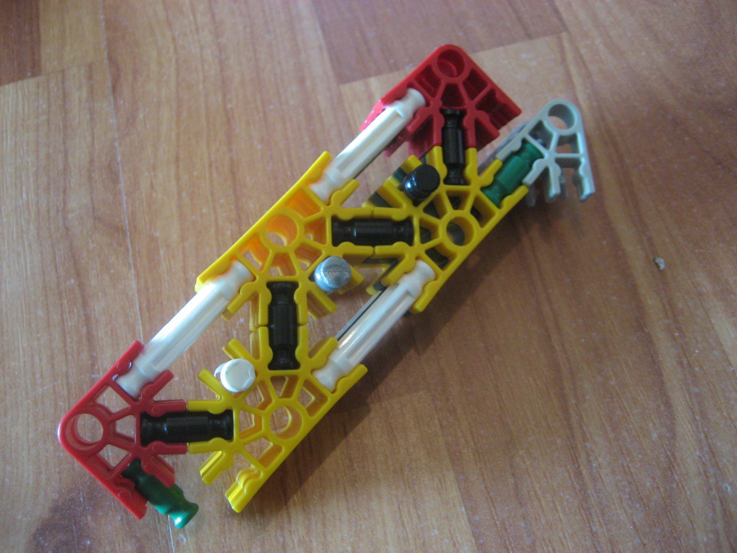 AA-12 (knex 5) 007.jpg