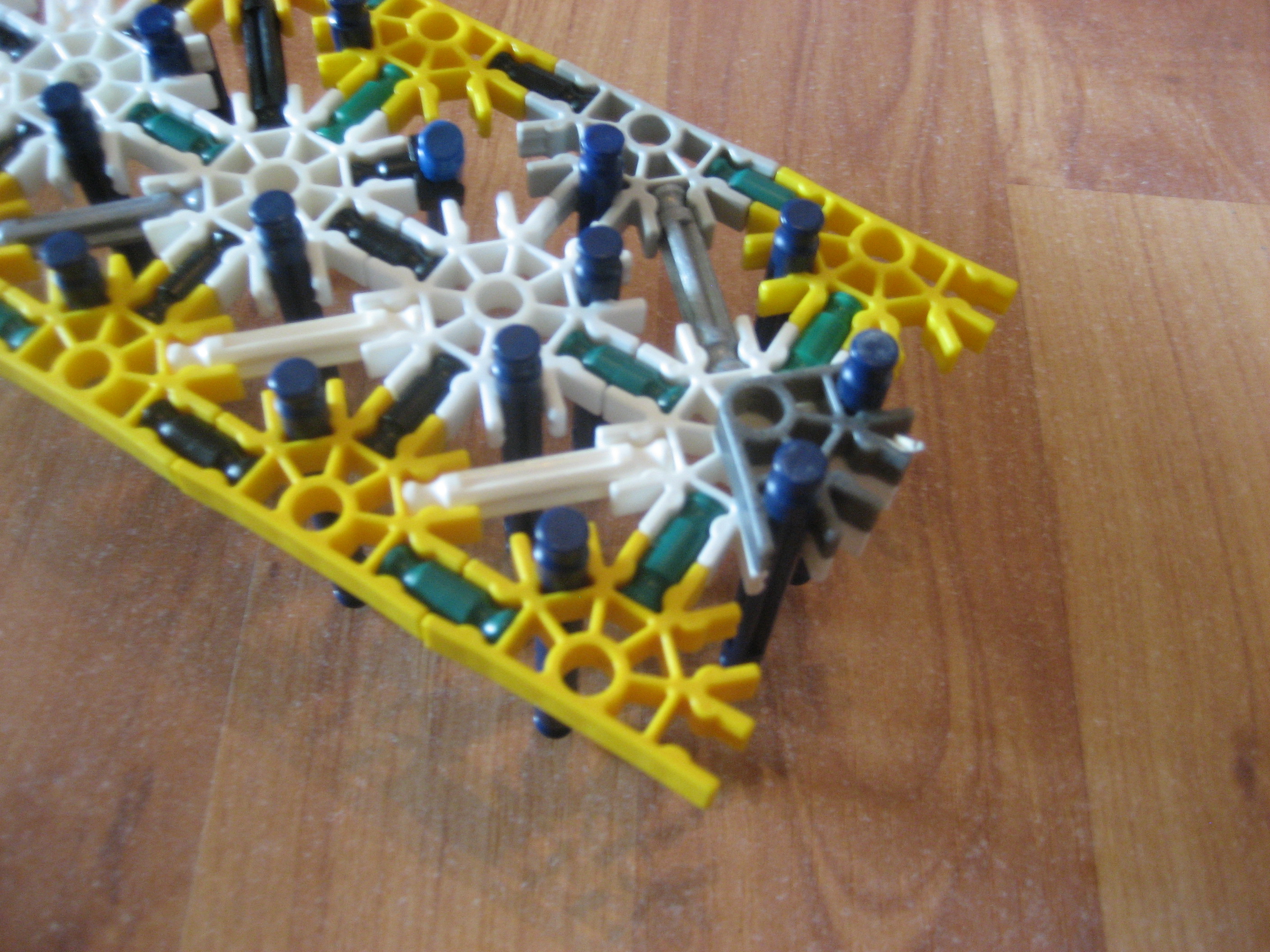 AA-12 (knex 6) 004.jpg