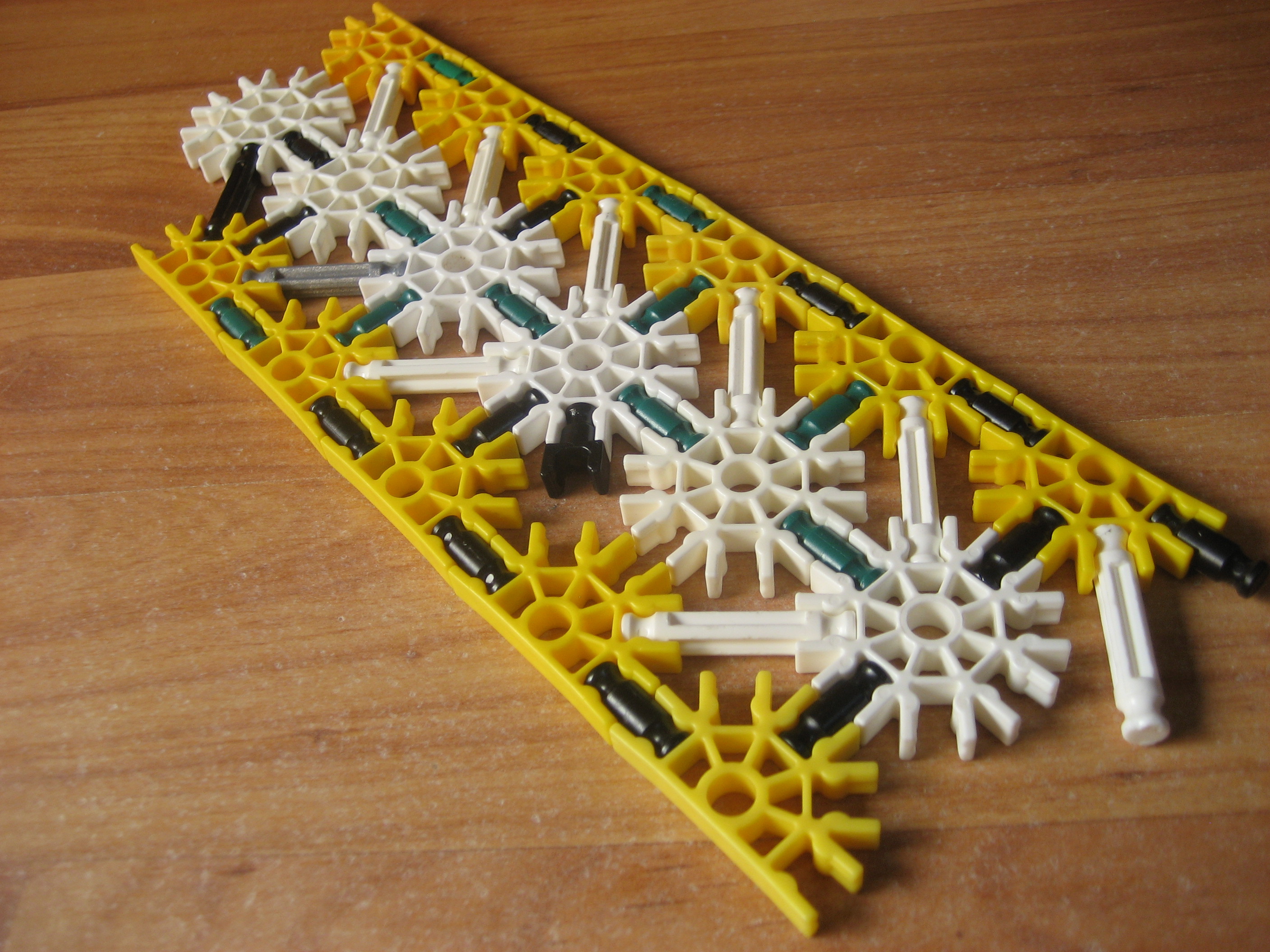 AA-12 (knex 7) 002.jpg