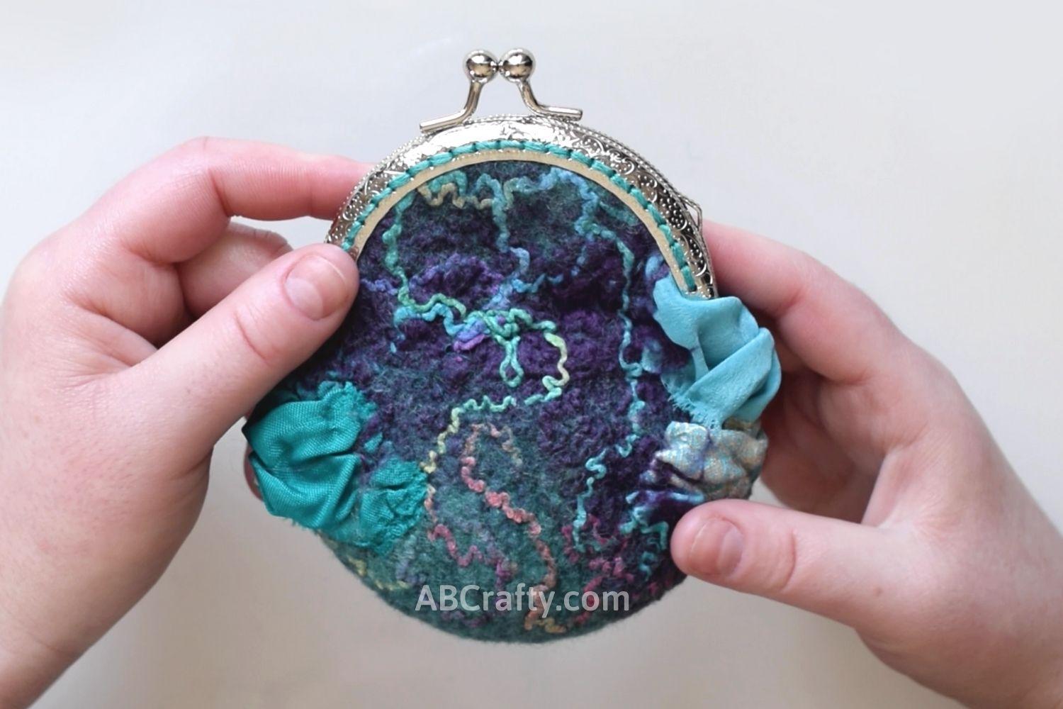 AB Crafty_Felted-Coin-Purse.jpg