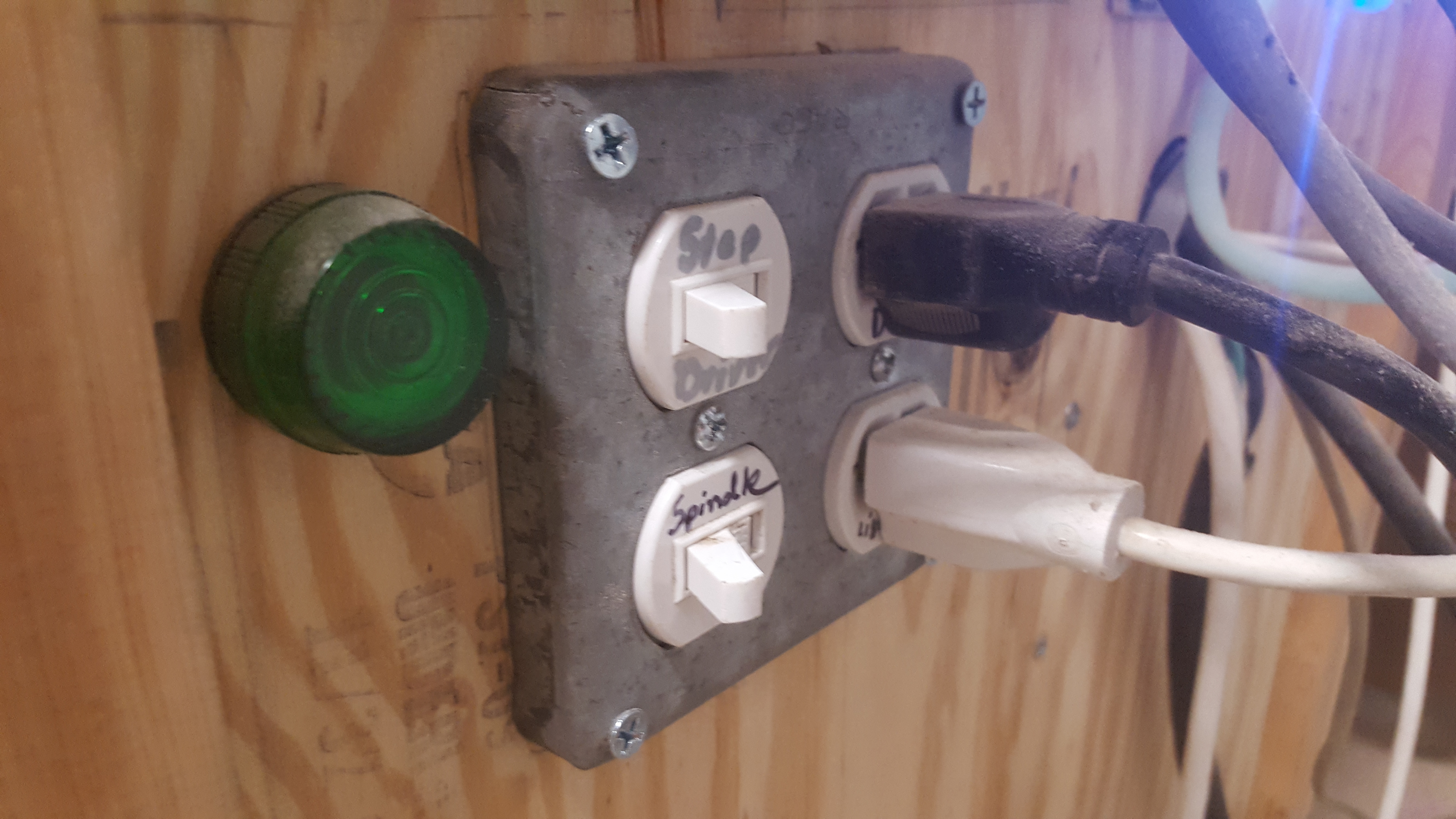 AC outputs and power switches.jpg