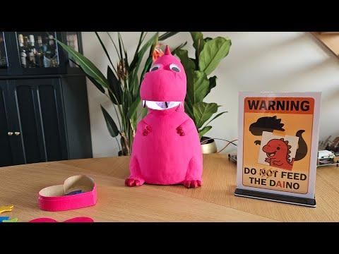 AI Dino-Robot Teaches Kids Shapes &amp; Colors