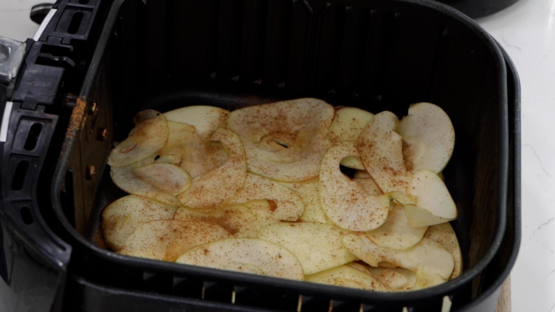 Air Fryer Apple Chips.00_02_44_12.Still006.jpg