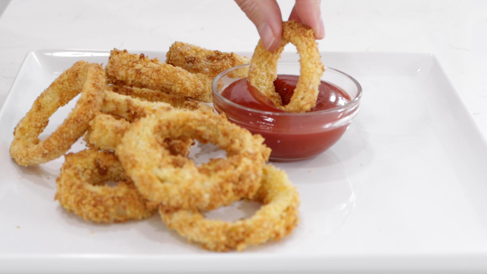 Air Fryer Onion Rings.00_05_59_00.Still010.jpg